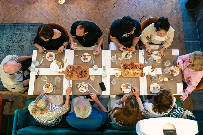 Combo Historical and Food Tour of the Old Quebec City - Immersion in Food and History