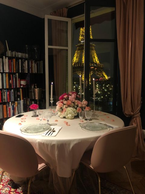 Cosy Private Romantic Dinner in Front of the Eiffel Tower - Apartment Features