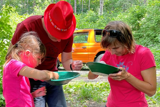 Czech Garnet Panning With Animal Farm, Lunch 4WD Trip From Prague - Highlights of the Tour