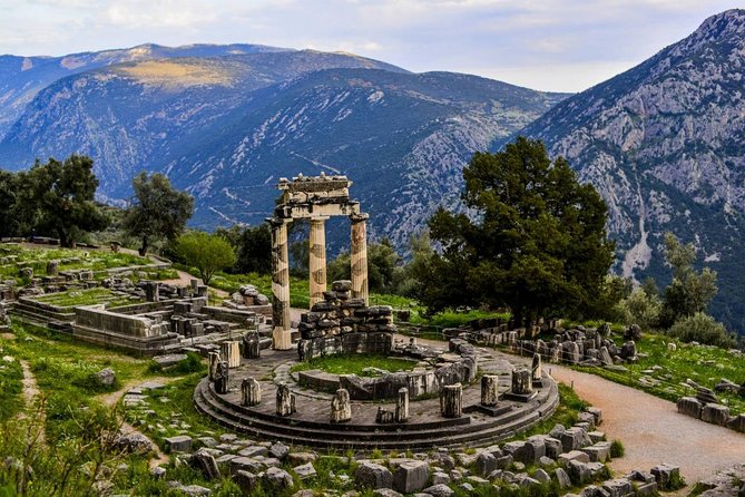 Delphi & Hosios Loukas Arachova Full Day Private Tour 8 Hours - Pickup and Meeting Points