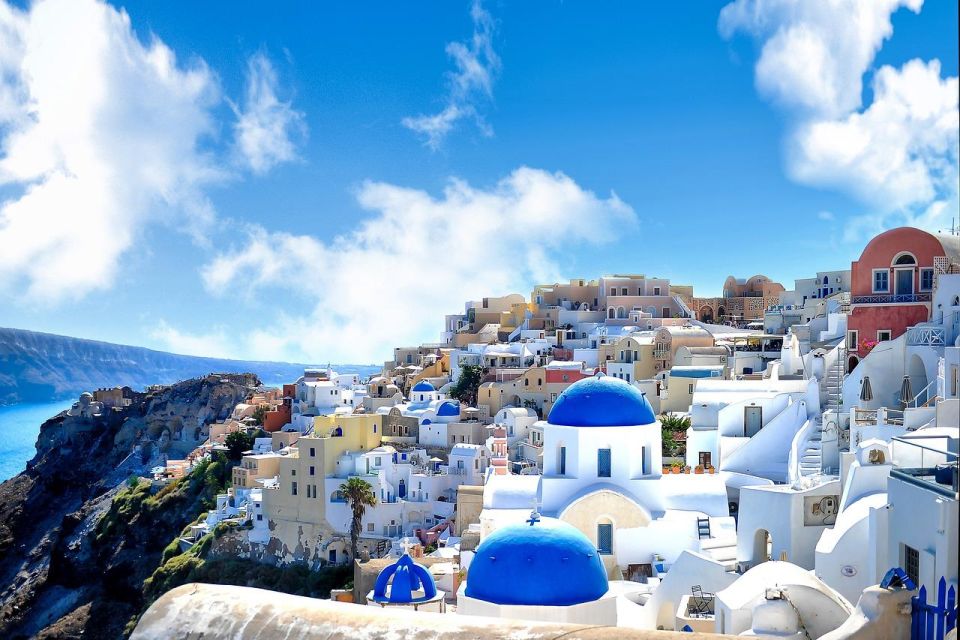 Discover Santorinis Instagram Gems - Highlights and Locations