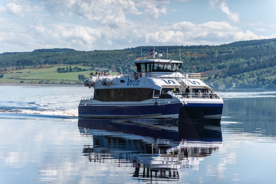 Dochgarroch: Loch Ness and Caledonian Canal 2-Hour Cruise - Included in the Experience