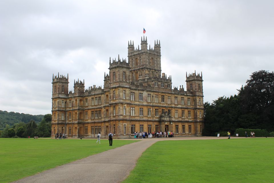 Downton Abbey and Village Small Group Tour From London - Downton Abbey Filming Sites