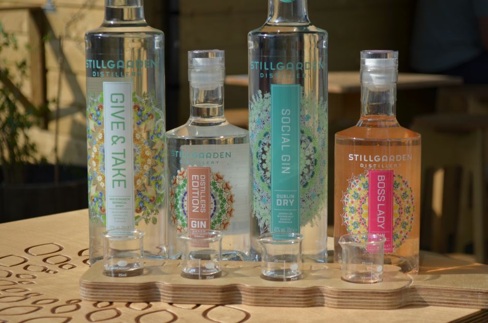 Dublin: Gin Masterclass With Welcome Drink & Tasting Flight - Tasting and Learning Experience