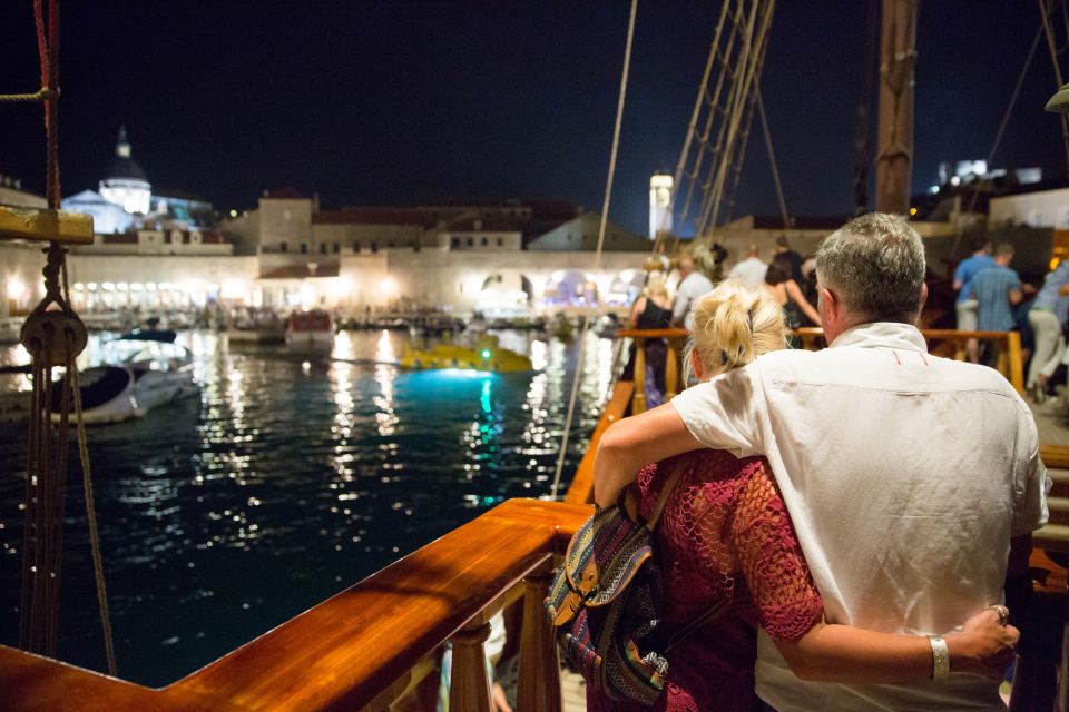 Dubrovnik: Old Town Night Cruise on 16th-Century Karaka Boat - Included Amenities and Features