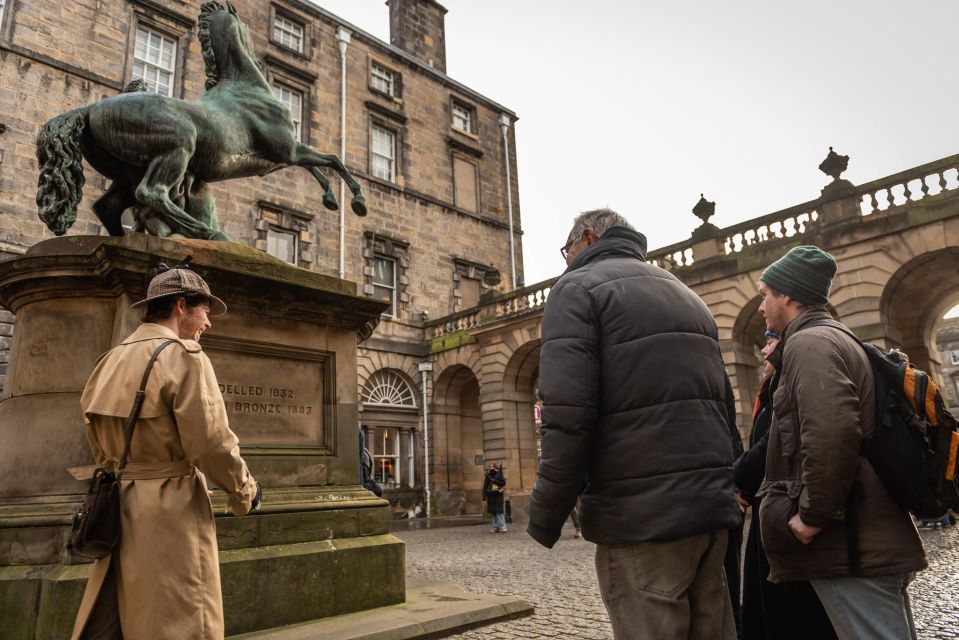 Edinburgh: Historical Gems Tour & A Taste of Scottish Fudge - Explore Outlander Filming Locations