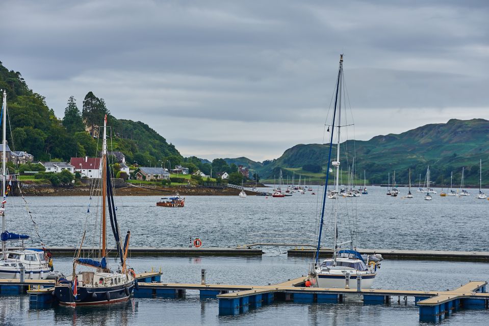 Edinburgh: Oban, Kilchurn Castle & Inveraray Tour in English - Highlights