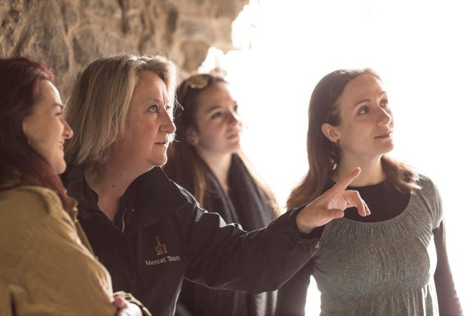 Edinburgh: Small-Group Old Town Historical Walking Tour - Unveiling the Citys Fascinating Past