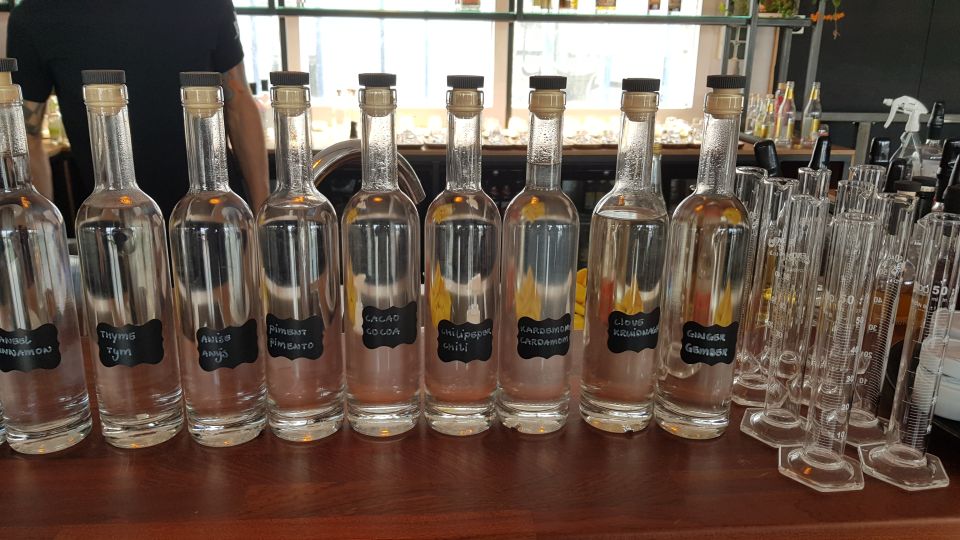 Eindhoven: Bottle Distillery Tour and Tasting Experience - Tour Experience