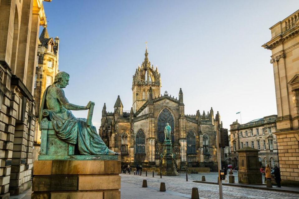 Enchanting Edinburgh: Unveiling Old Town's Secrets - Captivating St. Giles Cathedral