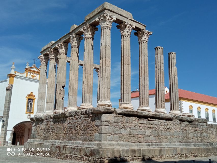 Évora - World Heritage, Cork Factory & Estremoz Full Day Tour - Exploring Évoras Historical Sites