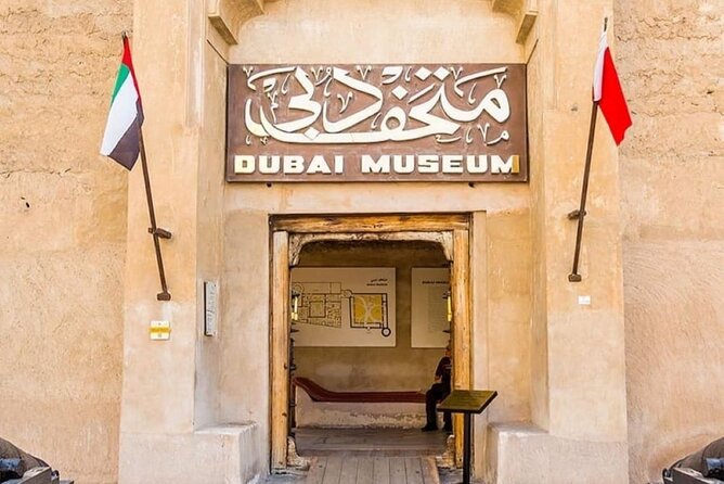 Explore Old Dubai Al Fahidi District Museums Markets Abra - Browsing the Local Markets