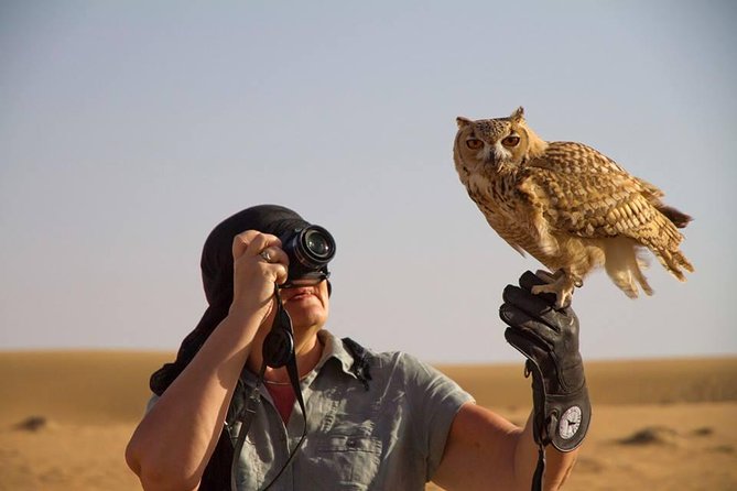 Falcon 1—Private Dubai Falconry Safari - Wildlife and Region Exploration