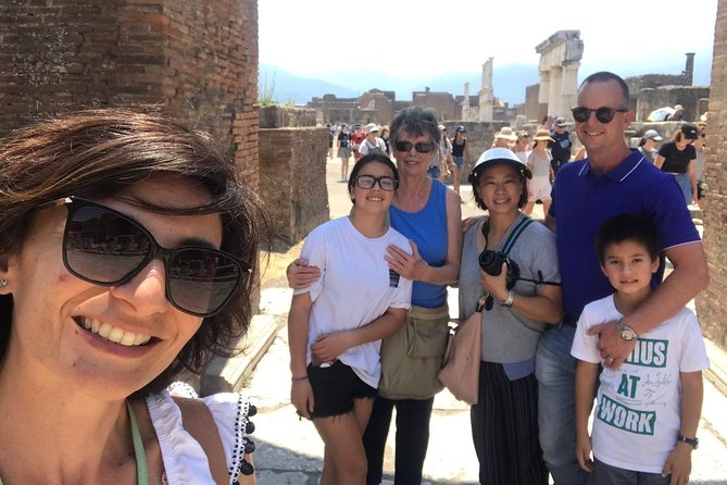 Fast Access Exclusive Private Ancient Pompeii Half Day Tour With Local Guide - Meeting Point and Pickup