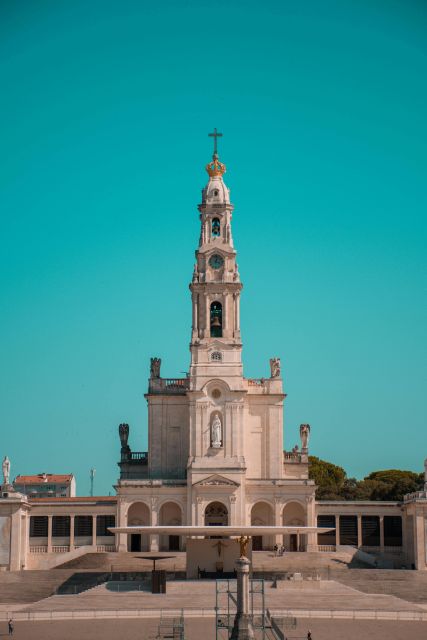 FATIMA/NAZARE/OBIDOS - Pray the Legend - PRIVATE TOUR - Fatima Shrines Exploration