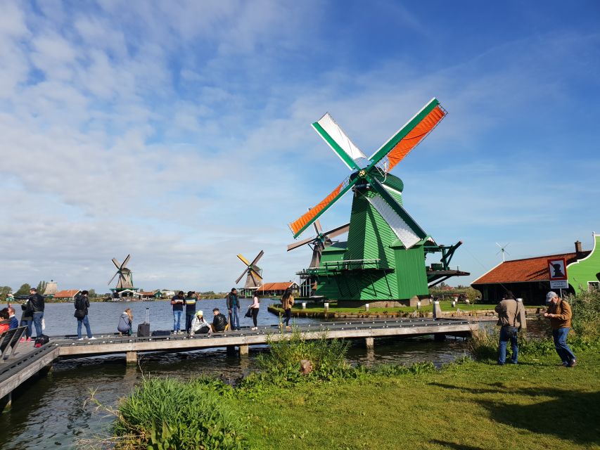 From Amsterdam: Small Group Zaanse Schans and Volendam Tour - Itinerary Highlights