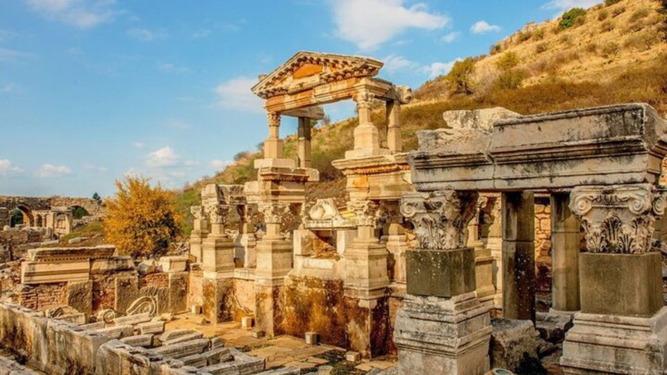 From Bodrum: Full-Day Ephesus History Tour With Lunch - Visiting Ephesus Ancient City