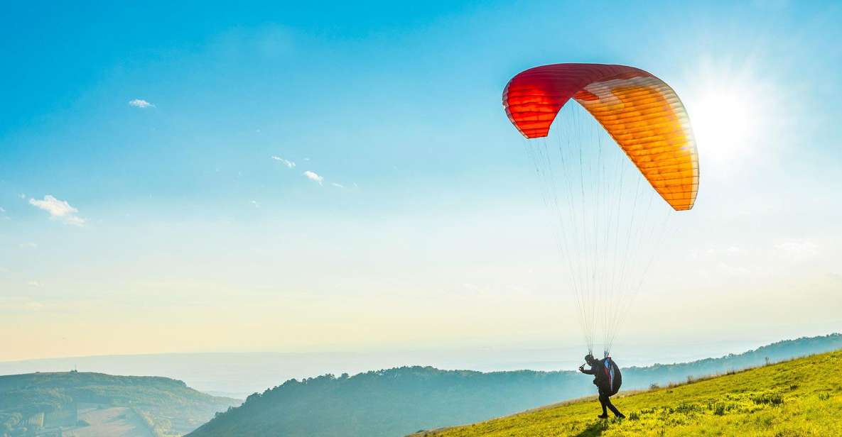 From Geneva: Bern & Paragliding in Interlaken - Strolling Through Berns Medieval Streets