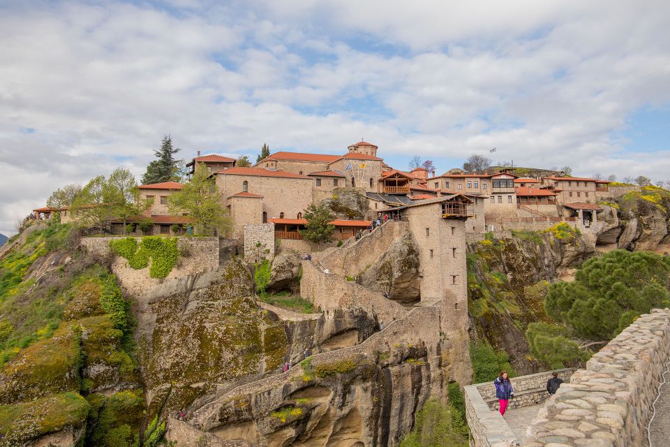 From Kalabaka/Kastraki: Meteora Monasteries Guided Tour - Tour Duration and Languages