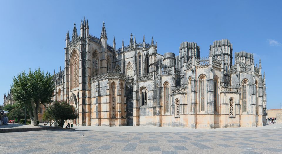 From Lisbon: Fatima, Batalha, Nazare, & Obidos Private Tour - Marveling at Batalha Monastery