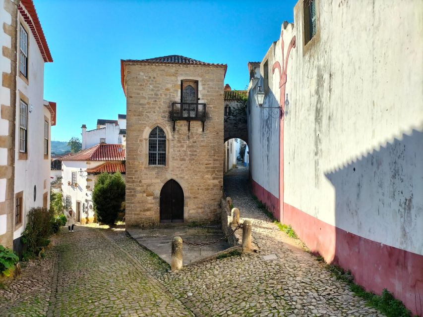 From Lisbon: Half-Day Private Eco-Tour to Óbidos by SUV - Explore Medieval Óbidos