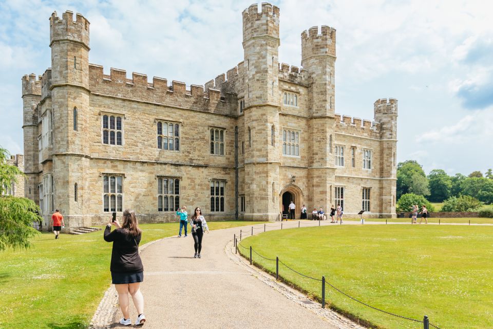 From London: Leeds Castle, Canterbury Cathedral & Dover - Destinations at a Glance