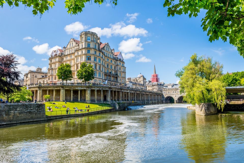 From London: Private Stonehenge and Bath Guided Tour - Highlights of the Tour