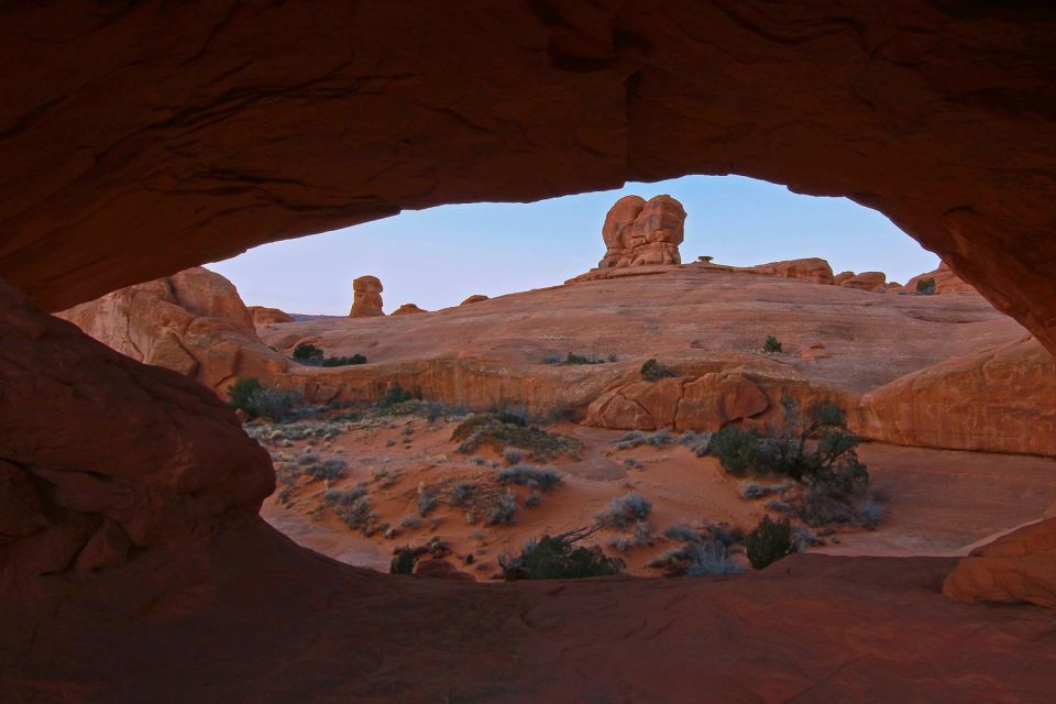 From Moab: Arches National Park 4x4 Drive and Hiking Tour - Pickup and Transportation