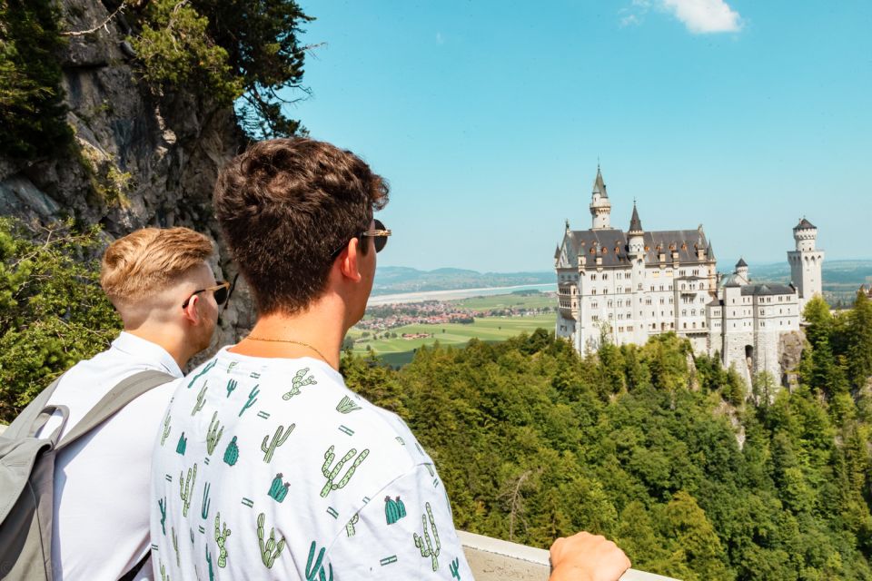 From Munich: Neuschwanstein Castle & Linderhof Premium Tour - Skip-the-Line Entry for Convenience