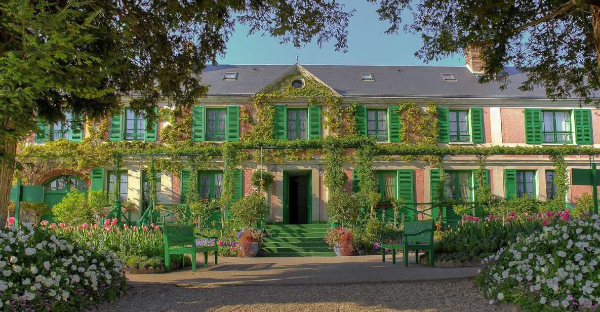 From Paris: Giverny and Versailles Private Full-Day Trip - Highlights of Versailles