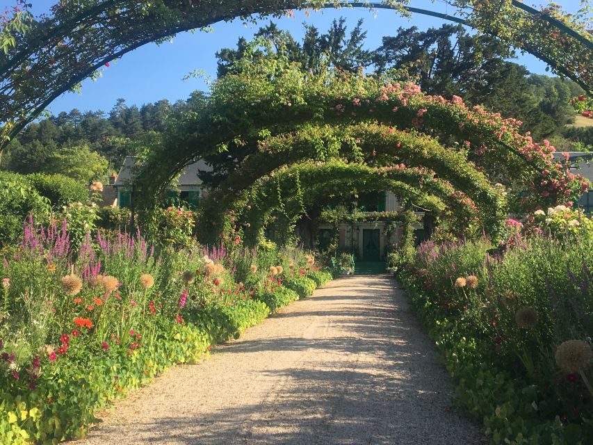 From Paris: Private Trip to Giverny, Monets House & Museum - Highlights of the Tour