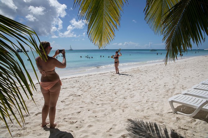 From Punta Cana: Saona Island & Altos De Chavon Day Trip With Lunch and Open Bar - Exploring Altos De Chavon