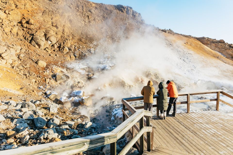 From Reykjavik: Volcanoes and Blue Lagoon Day Trip - Itinerary Highlights