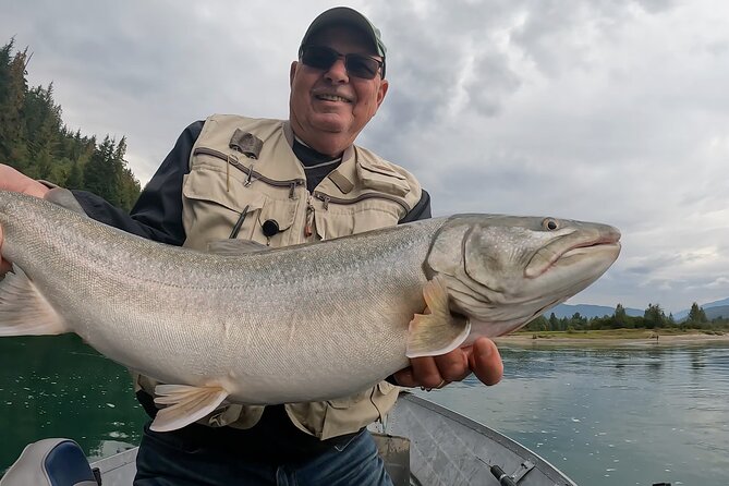 Full Day Boat Trip 8 HRS - Explore Lake Revelstoke and Columbia River