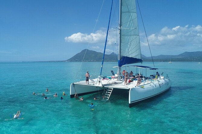 Full Day Catamaran Cruise on Shared Basis to Bénitiers Island - Cruise Inclusions