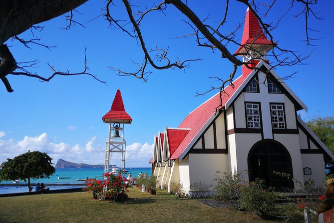 Full-Day Private Tour of Northern Mauritius - Iconic Red Church