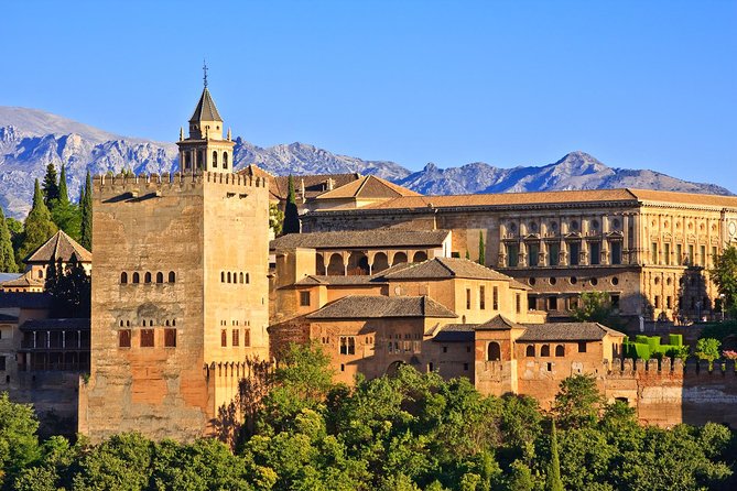 Full Day to Alhambra Palace and Generalife Gardens Direct From Malaga - Guided Tour of UNESCO-listed Site