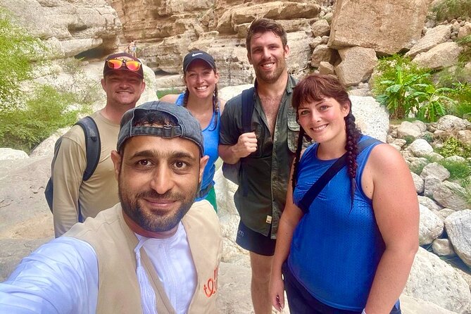 Full Day Tour in Wadi Shab - Inclusions and Amenities