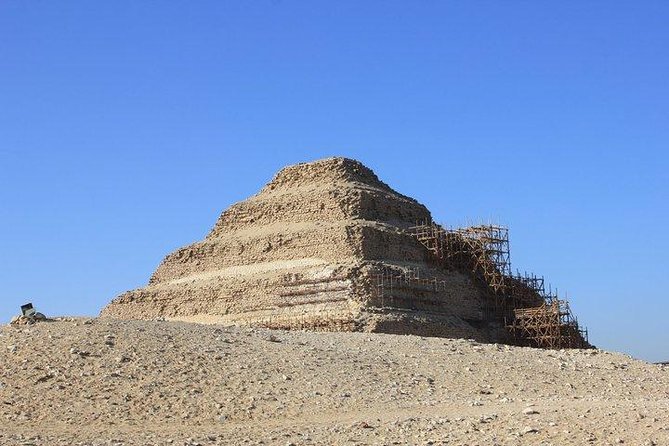 Full-Day Tour to Giza Pyramids, Memphis, and Sakkara - Exploring the Great Sphinx