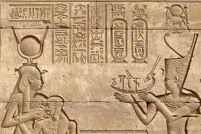 Full Day Tour to Visit the Two Temples of Abydos and Dendera - Significance of Abydos Temple