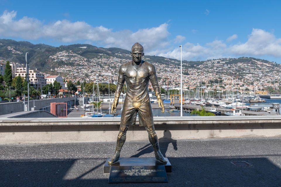 Funchal: Guided Tuk Tuk Tour With Drop-Off at CR7 Museum - Itinerary Highlights