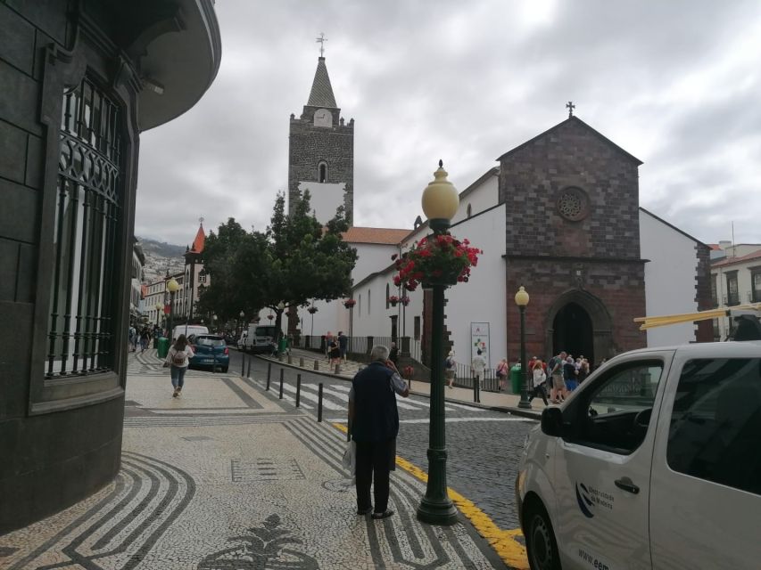 Funchal: Private Guided Tour of Historic Center by Tuk Tuk - Tour Highlights