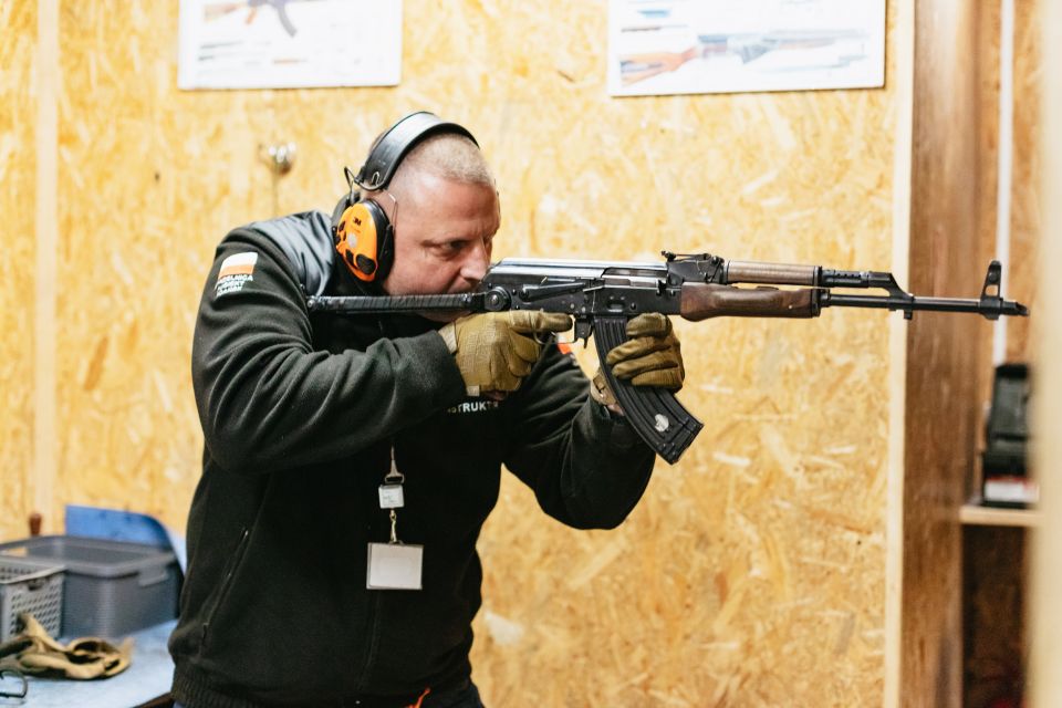 Gdansk: Extreme Gun Shooting Experience With Transfers - Shooting Options