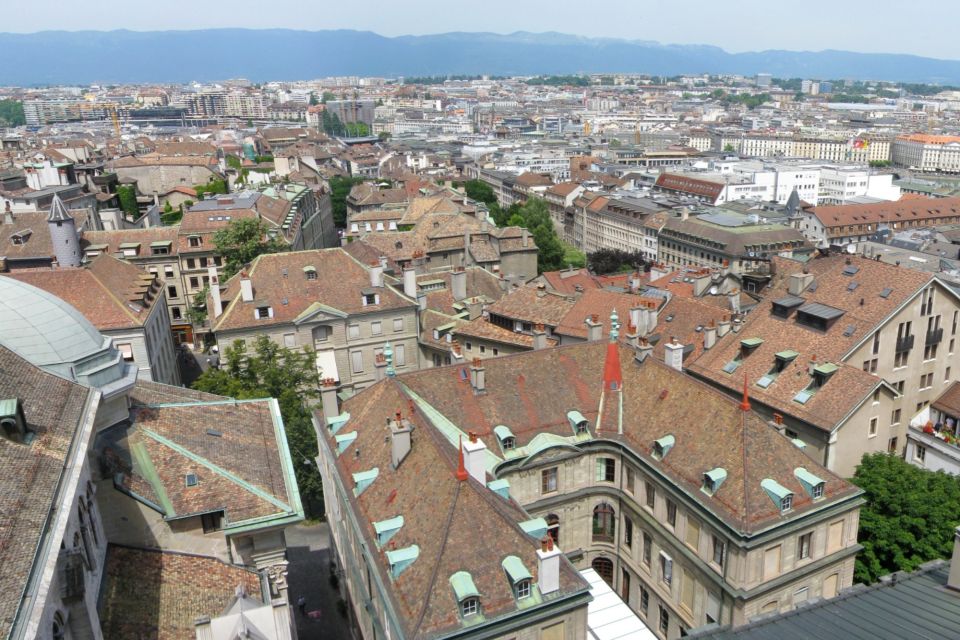 Geneva: First Discovery Walk and Reading Walking Tour - Itinerary and Highlights