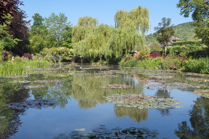 Giverny Half Day Guided Trip With Monets House & Gardens From Paris by Minivan - Inclusions and Highlights