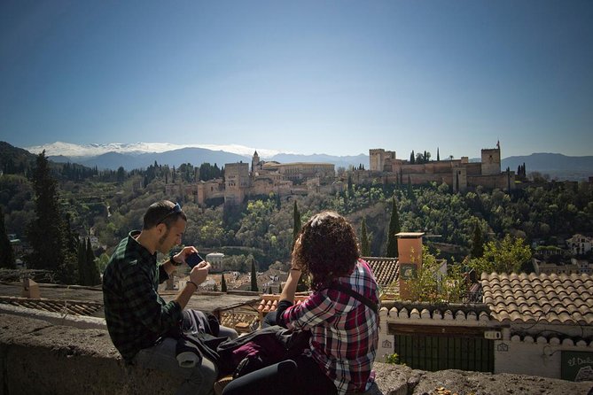 Granada and Albaicin: Wine and Tapas Tour - Inclusions and Meeting Details