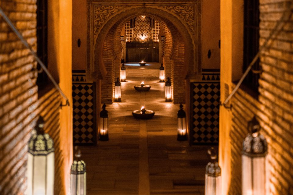 Granada: Hammam Al Ándalus With Massage - Facilities and Activities