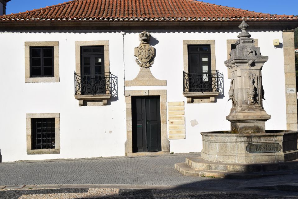 Guided Tour of the Historic Center of Vila De Arouca - Booking Information