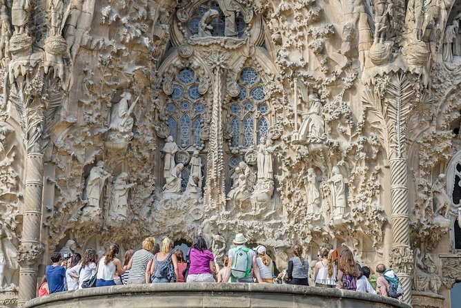 Guided Tour Sagrada Familia and Park Guell - Important Information