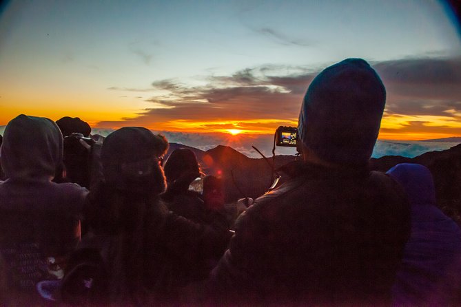 Haleakala Sunrise Maui Tour With Breakfast - Included Amenities and Logistics